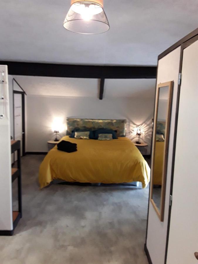 La Chambre D'A Cote Doulezon Luaran gambar
