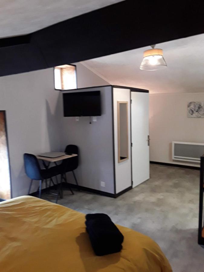 La Chambre D'A Cote Doulezon Luaran gambar