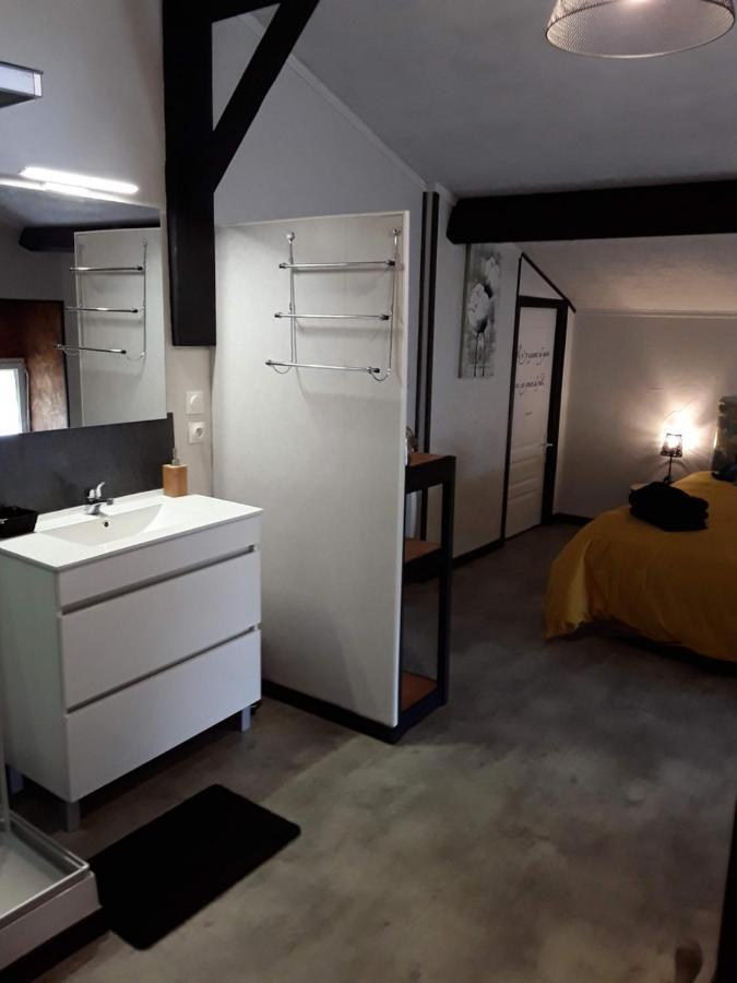 La Chambre D'A Cote Doulezon Luaran gambar